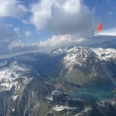 Flugwegposition um 15:08:21: Aufgenommen in der Nähe von Gemeinde Klösterle, Österreich in 2762 Meter